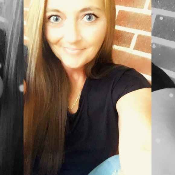 Meet your Posher, Christi - Picture 2 of 4